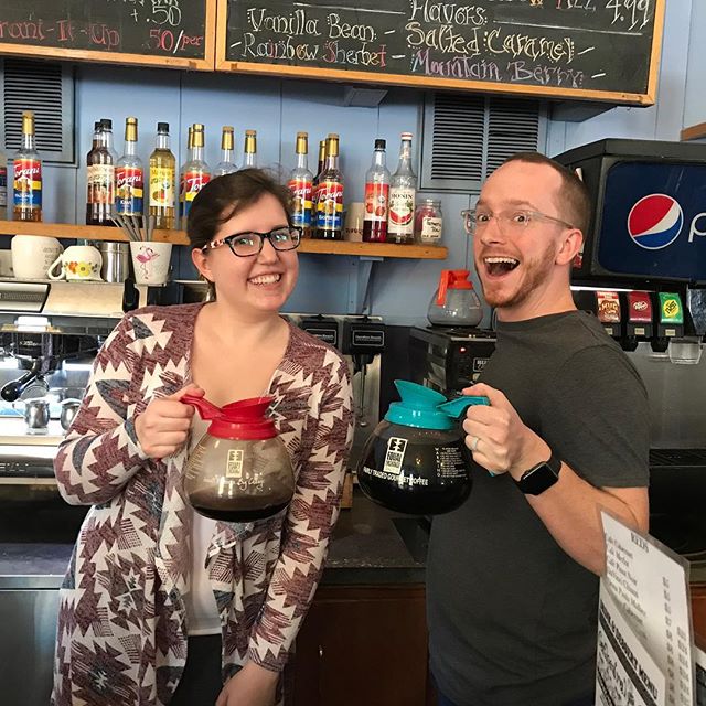 Come see us at @cathedralcafe to help support The Women’s Resource Center! . . . . . #womensresourcecenter #agencylife #givingback #digitalrelativity